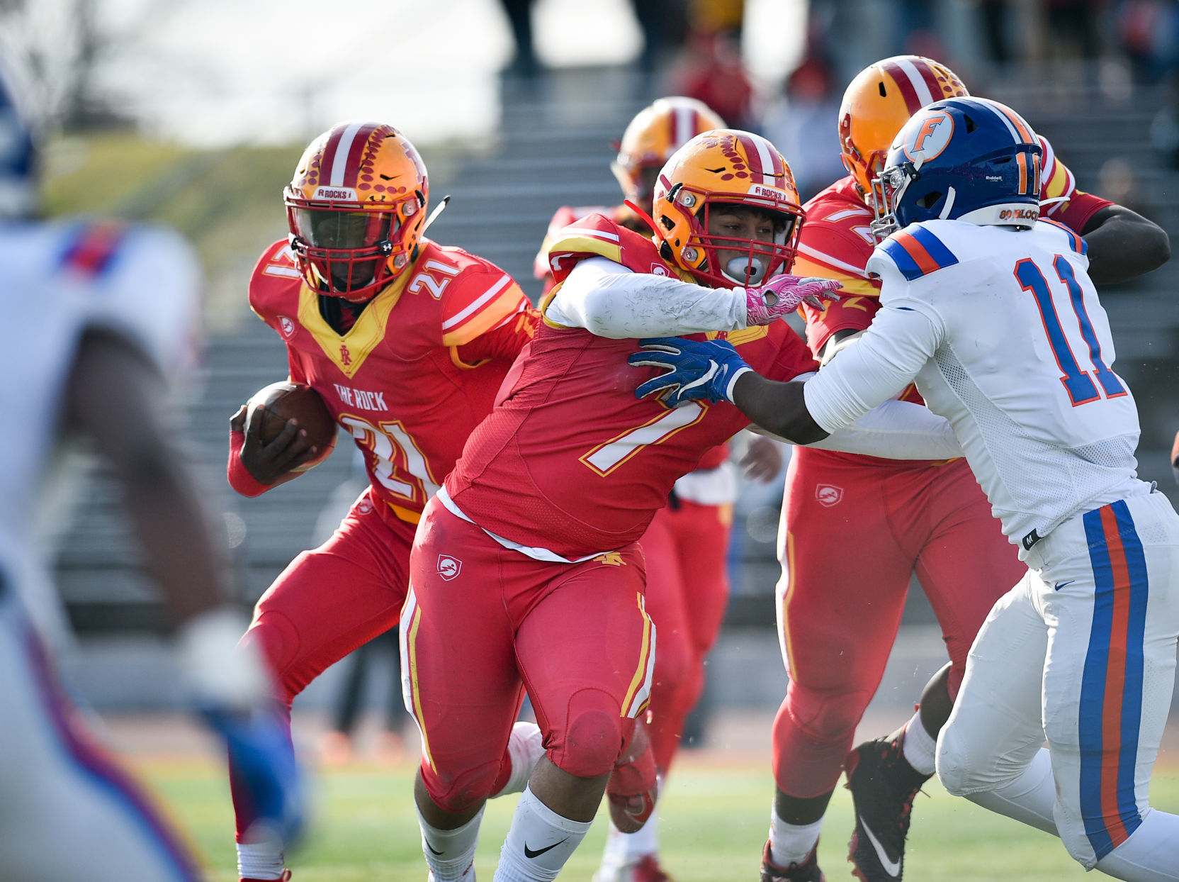 110919-mda-spt-rocky-football-033a.jpg
